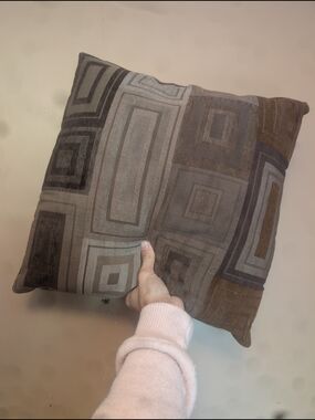 Geometric Pattern Throw Pillow - Brown & Gray